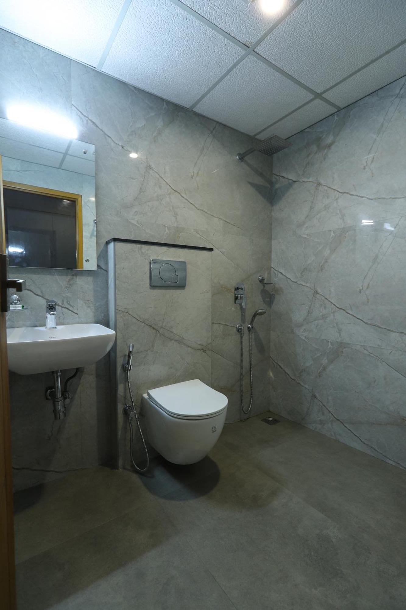 D-Luxe Hotel Kochi Luaran gambar